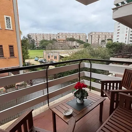 Lili's House روما